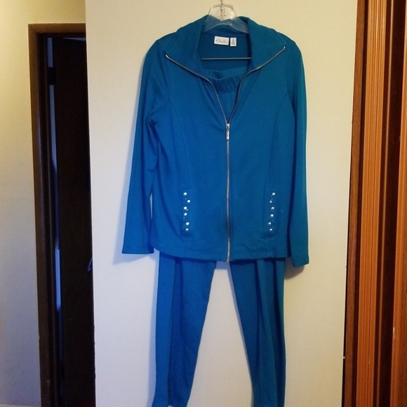 kim by kim rogers Other - 2 piece cotton/polyester  jogging suit